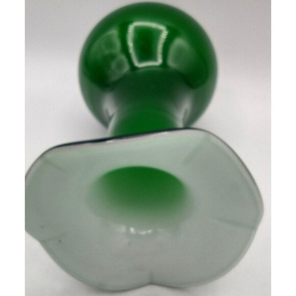Green Glass Cased Flower Vase Ruffle Edge Trim Handmade 6.5 Inches Vintage - Picture 11 of 13